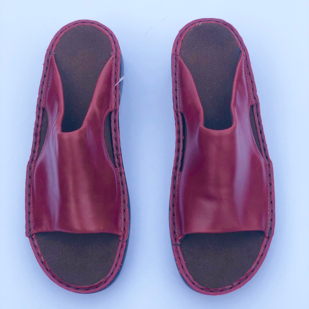 Naot Rome Wedge sandals NWOT